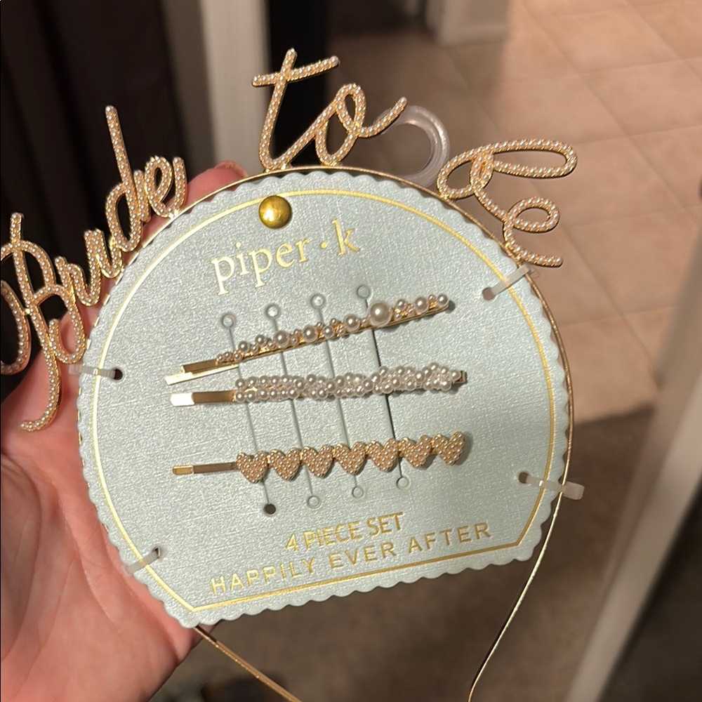 Piper-K Gold Bride to Be Hair Accessory Set